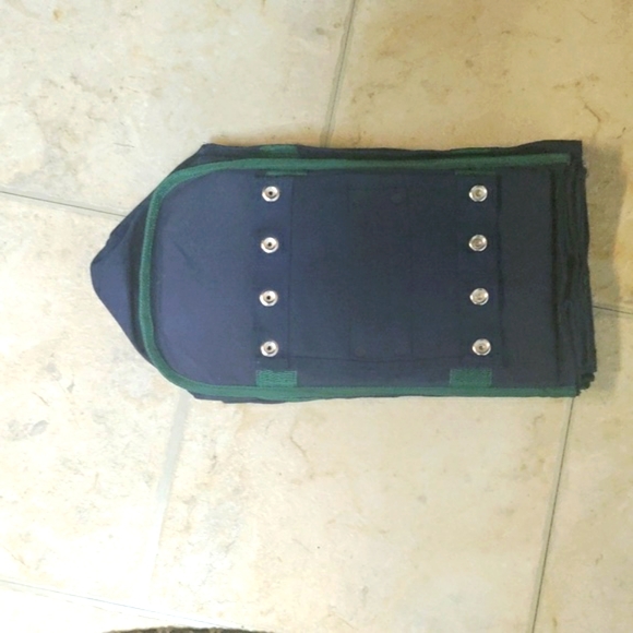 Canvas shoe holder. Snaps to closet rod. Navy and green. NEW. Never used - Picture 6 of 7